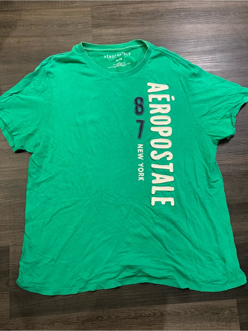 Aeropostale Men's Bright Green Vertical Logo Tee